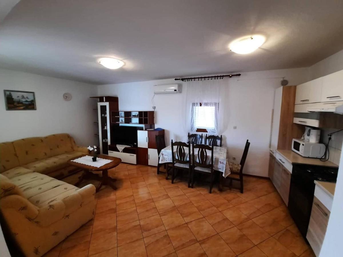 Appartamento Anita Vir Esterno foto