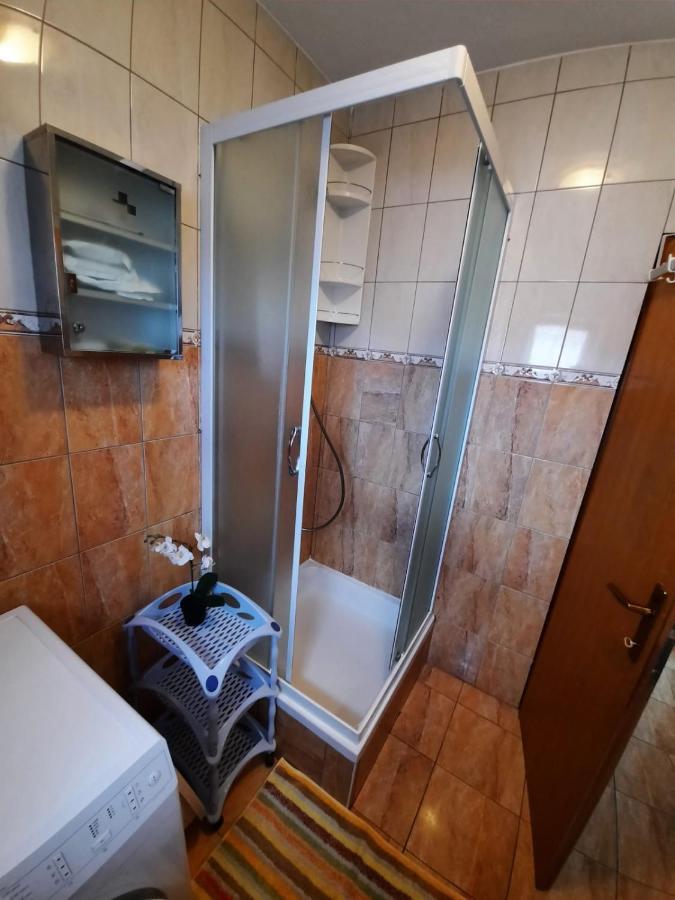Appartamento Anita Vir Esterno foto